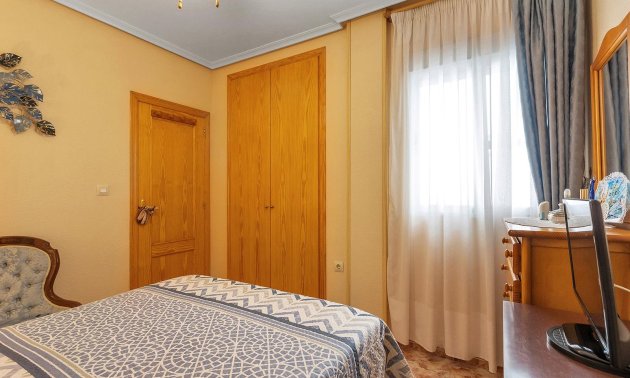 Resale - Apartment / flat -
Torrevieja - La Mata