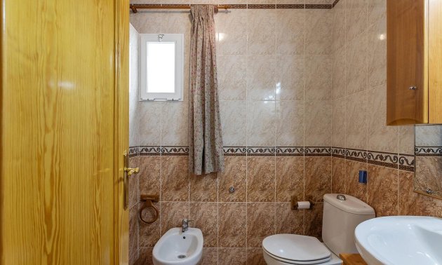 Resale - Apartment / flat -
Torrevieja - La Mata