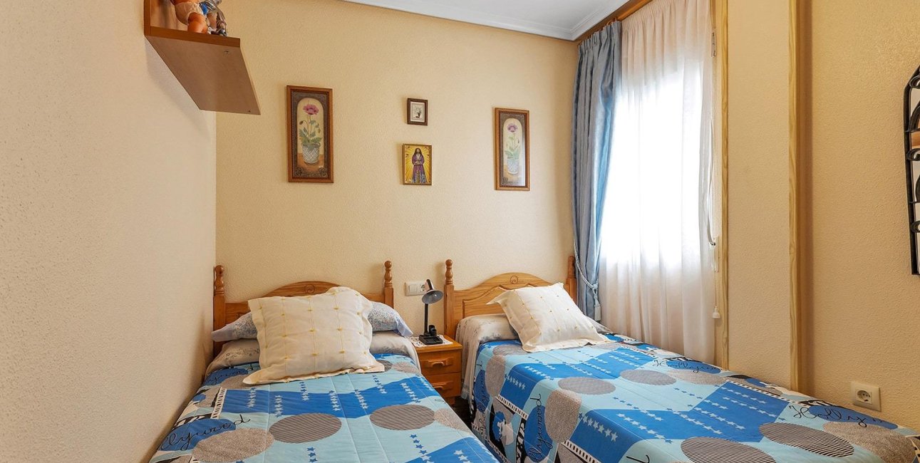 Resale - Apartment / flat -
Torrevieja - La Mata