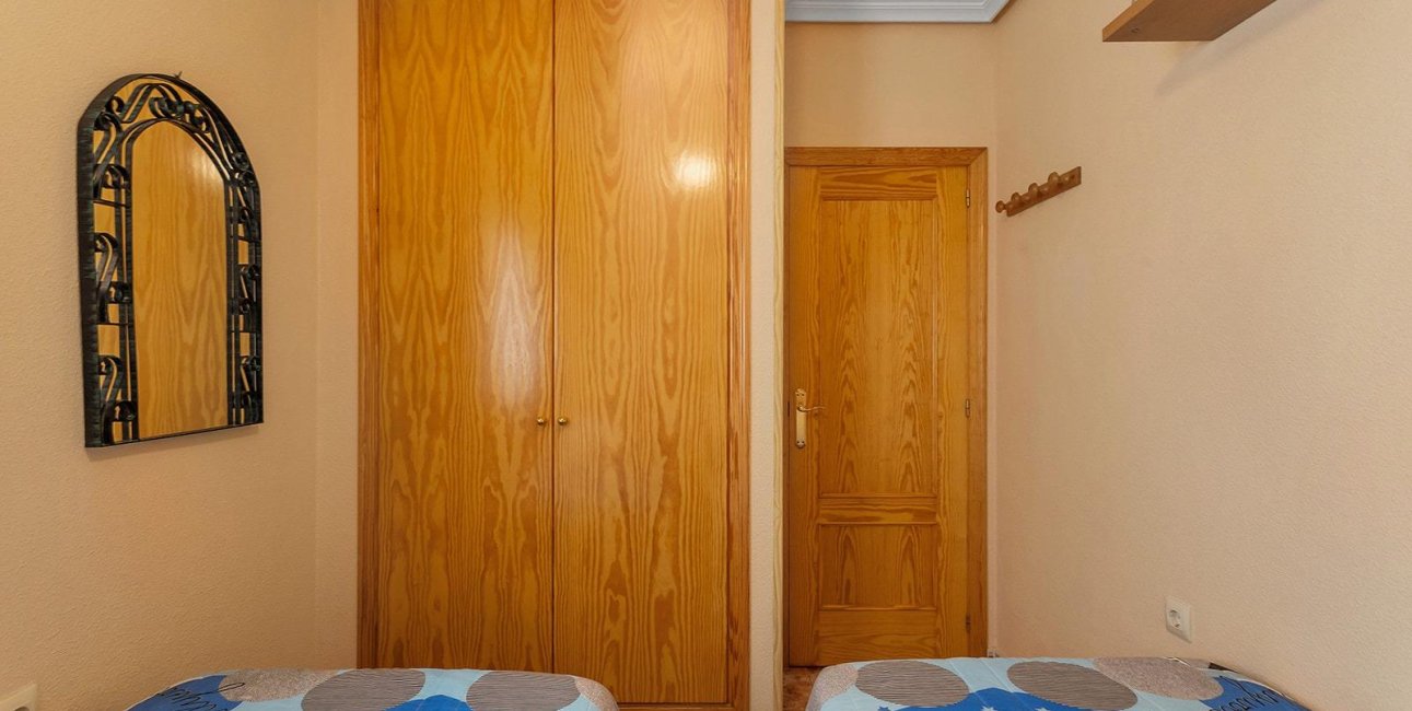 Resale - Apartment / flat -
Torrevieja - La Mata