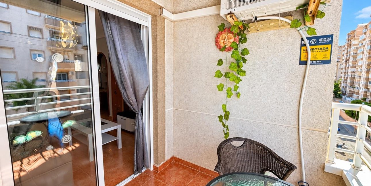 Rynek wtórny - Mieszkanie  -
Torrevieja - Nueva Torrevieja