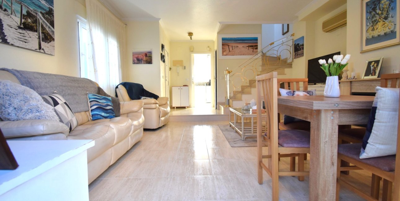 Resale - Townhouse -
Orihuela Costa - Los Altos