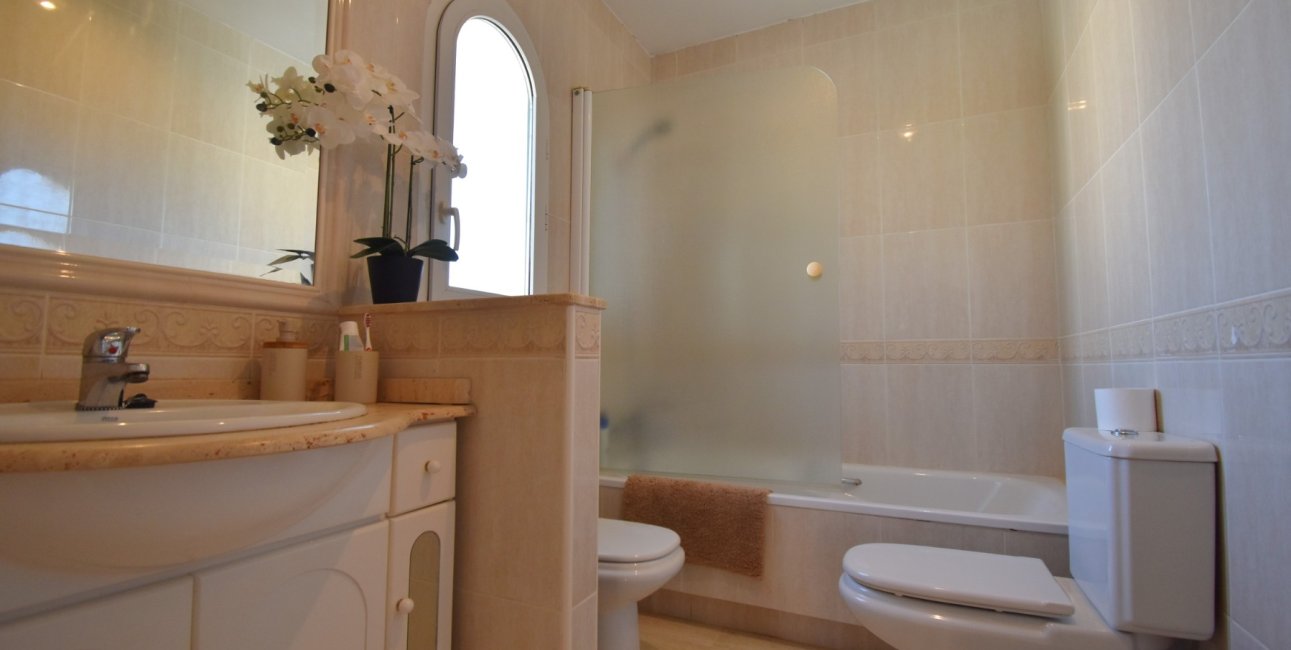 Resale - Townhouse -
Orihuela Costa - Los Altos