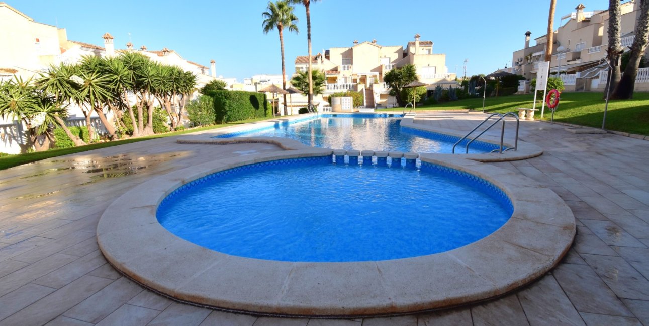 Resale - Townhouse -
Orihuela Costa - Los Altos