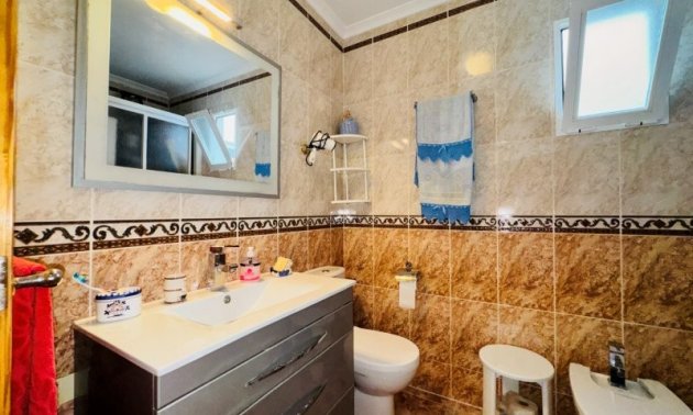 Resale - Apartment / flat -
Torrevieja - La Mata