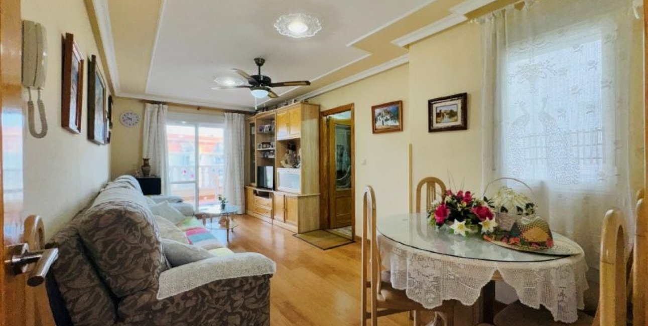 Resale - Apartment / flat -
Torrevieja - La Mata