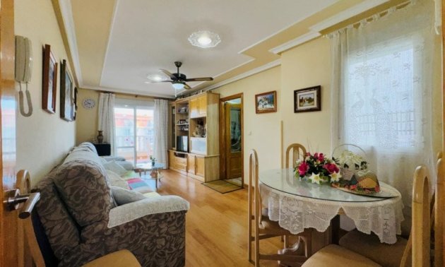 Resale - Apartment / flat -
Torrevieja - La Mata