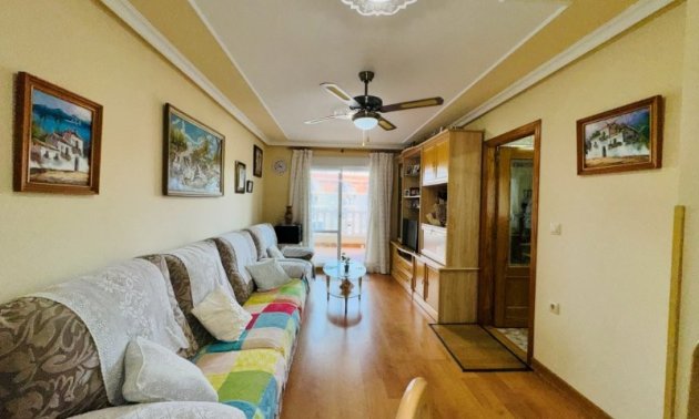 Resale - Apartment / flat -
Torrevieja - La Mata