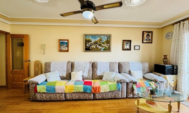 Resale - Apartment / flat -
Torrevieja - La Mata