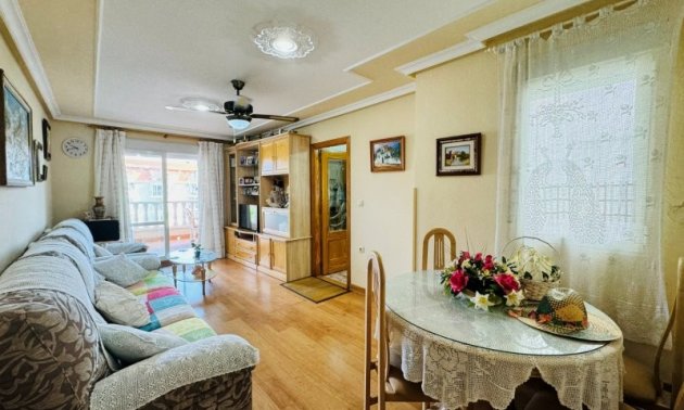 Resale - Apartment / flat -
Torrevieja - La Mata