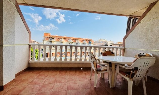 Resale - Apartment / flat -
Torrevieja - La Mata