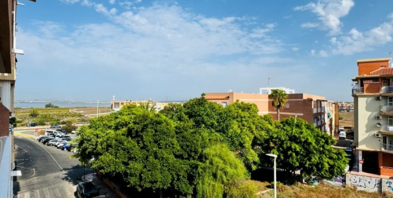 Resale - Apartment / flat -
Torrevieja - La Mata