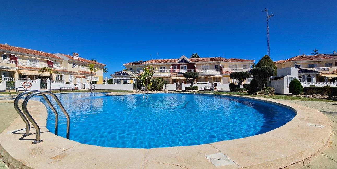Resale - Townhouse / Semi-detached -
Ciudad Quesada - Cuidad Quesada