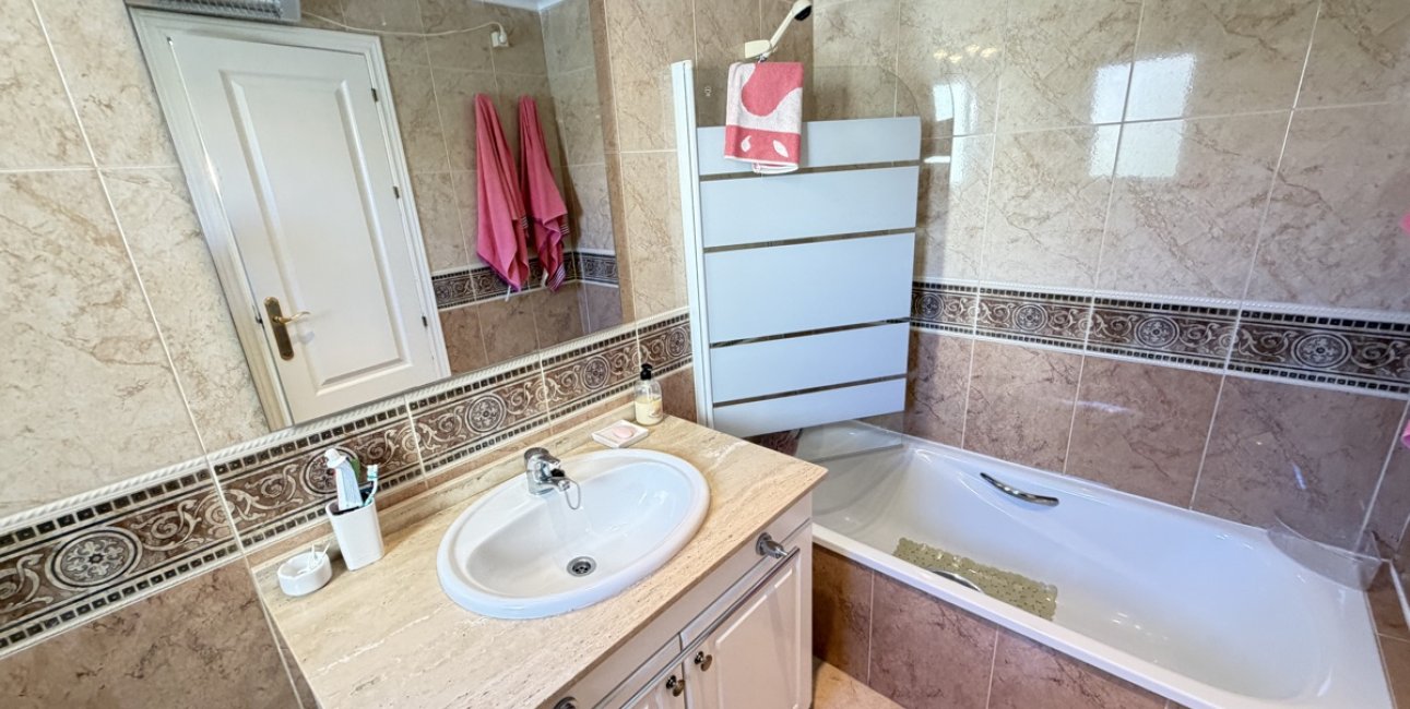 Resale - Townhouse -
Orihuela Costa - Lomas de Campoamor