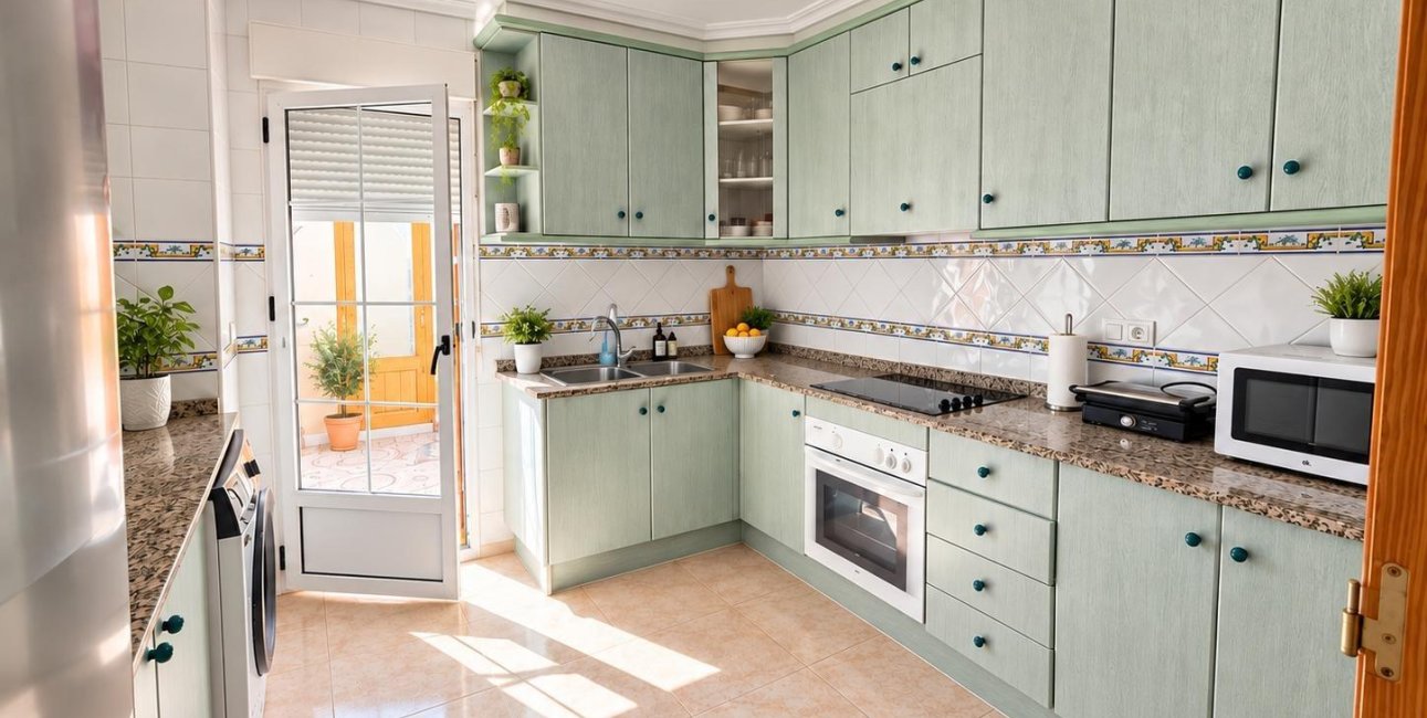 Resale - Townhouse -
Torrevieja - Torretas  - La Siesta - El Limonar