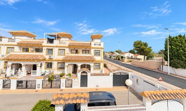 Resale - Townhouse -
Torrevieja - Torretas  - La Siesta - El Limonar