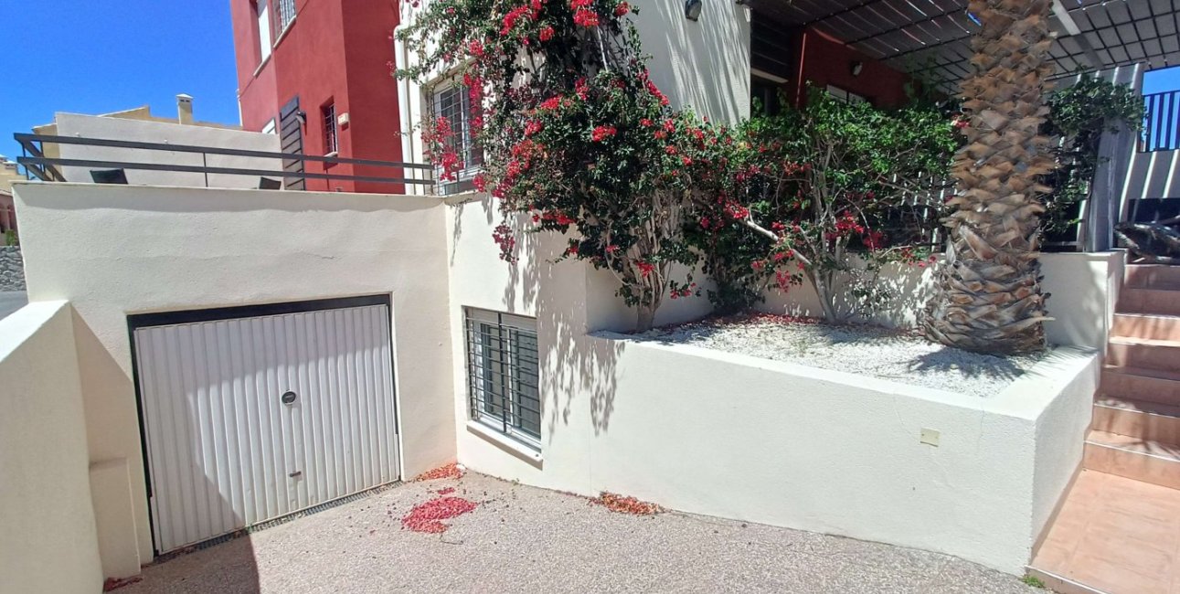 Resale - Townhouse -
Algorfa - La Finca Golf Resort