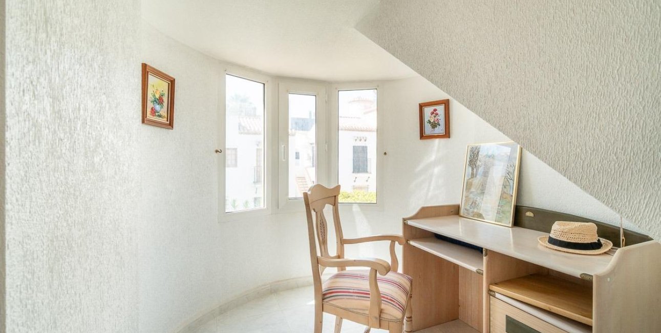 Resale - Duplex -
Orihuela Costa - Playa Flamenca