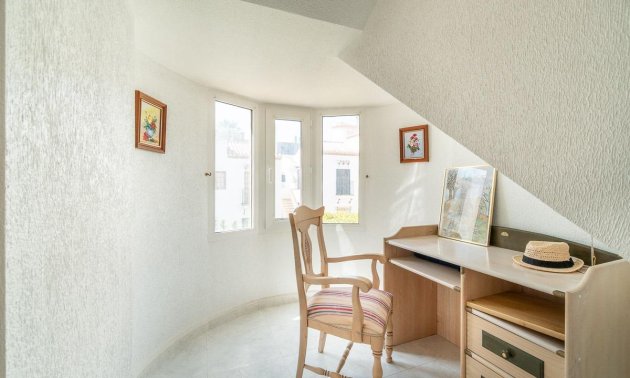 Resale - Duplex -
Orihuela Costa - Playa Flamenca
