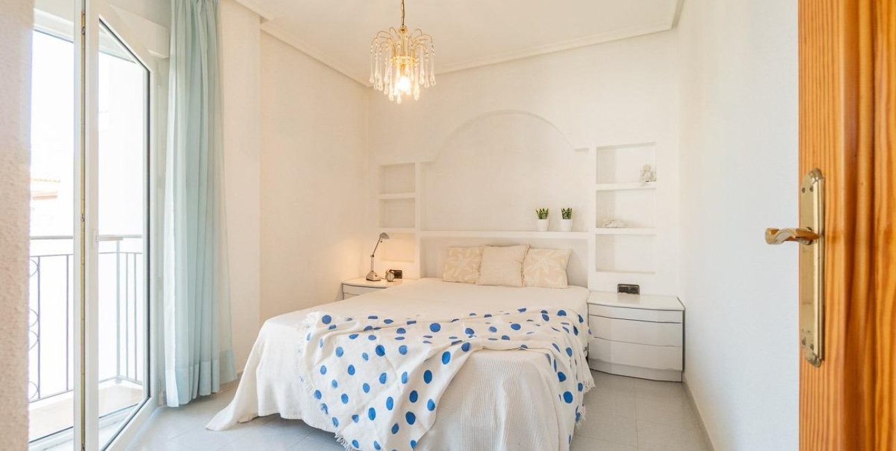 Resale - Duplex -
Orihuela Costa - Playa Flamenca