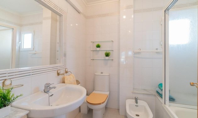 Resale - Duplex -
Orihuela Costa - Playa Flamenca