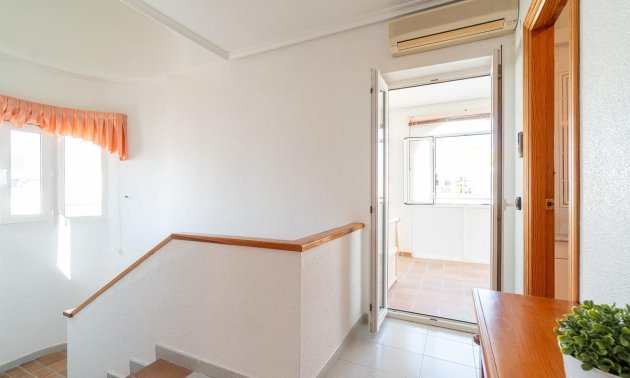Resale - Duplex -
Orihuela Costa - Playa Flamenca