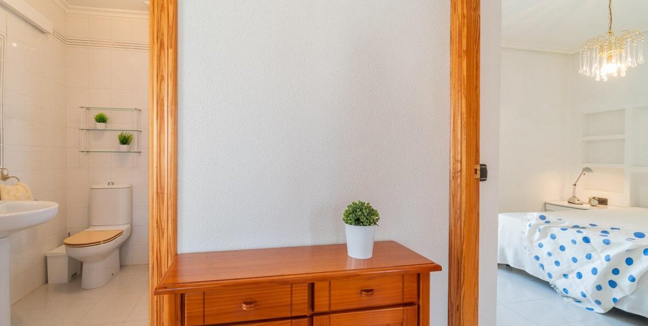 Resale - Duplex -
Orihuela Costa - Playa Flamenca