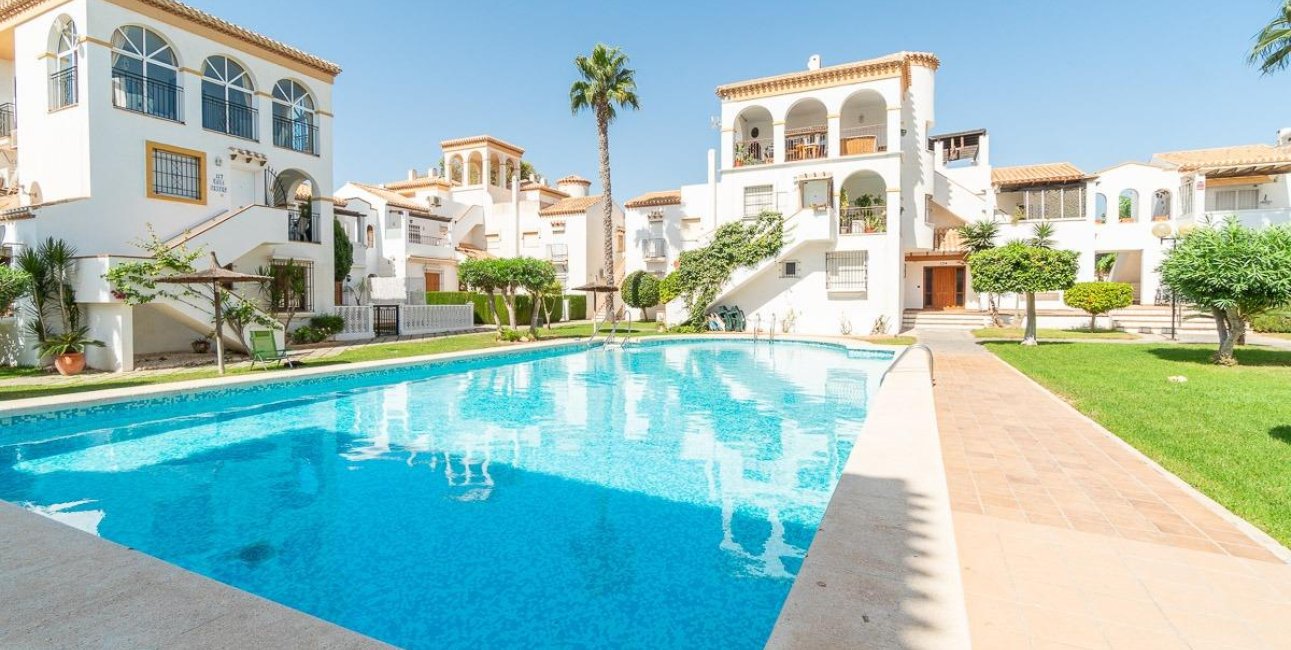Resale - Duplex -
Orihuela Costa - Playa Flamenca