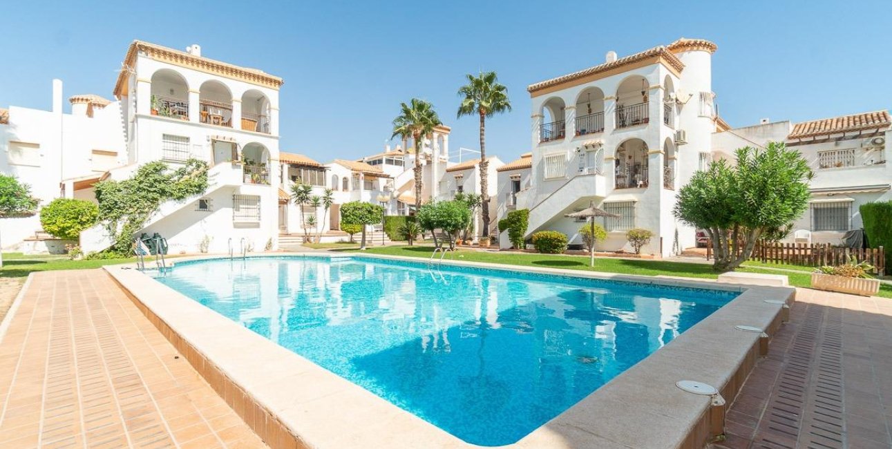 Resale - Duplex -
Orihuela Costa - Playa Flamenca