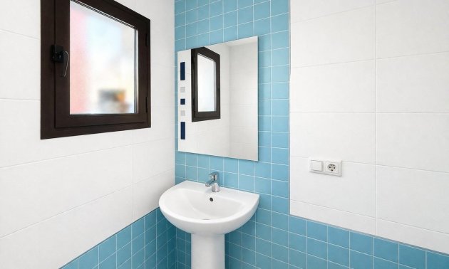 Reventa - Adosado -
Torrevieja - Aguas Nuevas