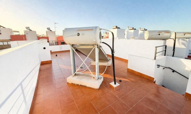 Reventa - Adosado -
Torrevieja - Aguas Nuevas