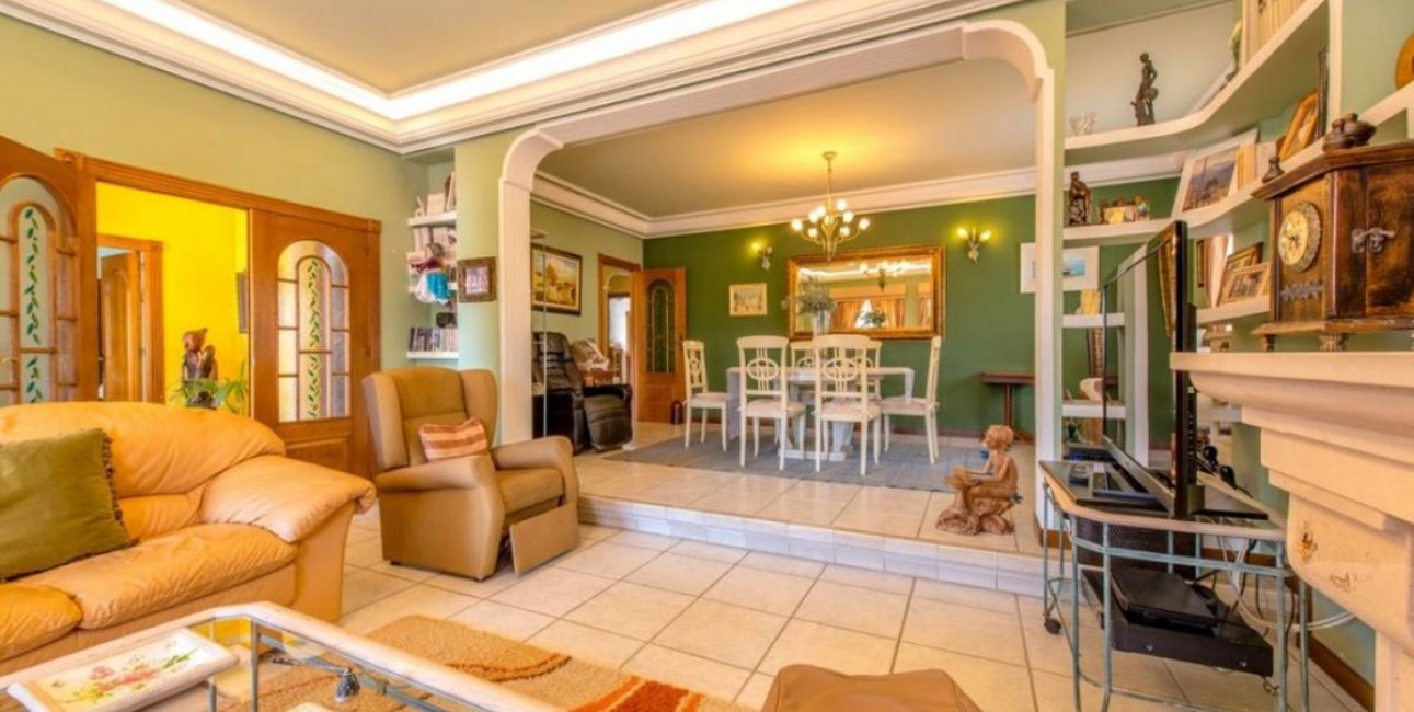 Resale - Villa -
Torrevieja - La Mata