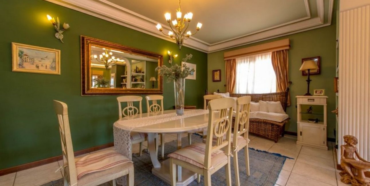 Resale - Villa -
Torrevieja - La Mata