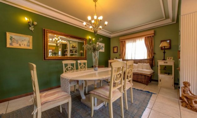 Resale - Villa -
Torrevieja - La Mata
