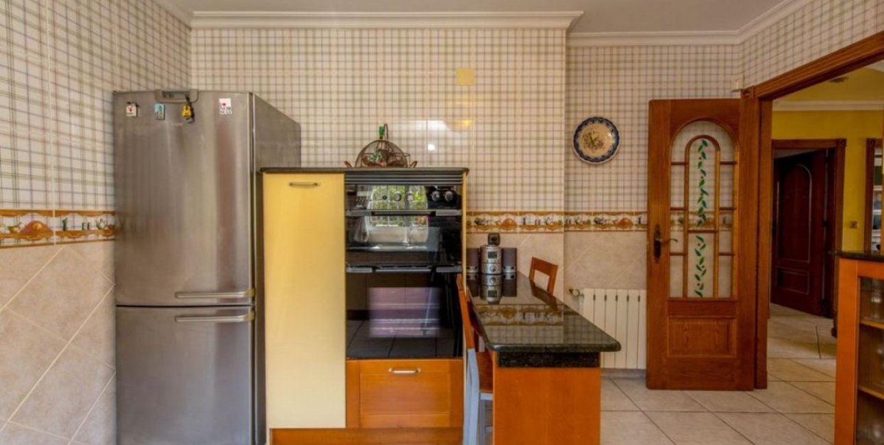 Resale - Villa -
Torrevieja - La Mata