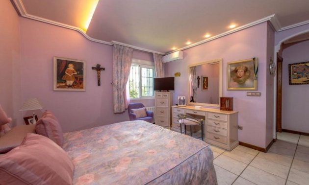 Resale - Villa -
Torrevieja - La Mata