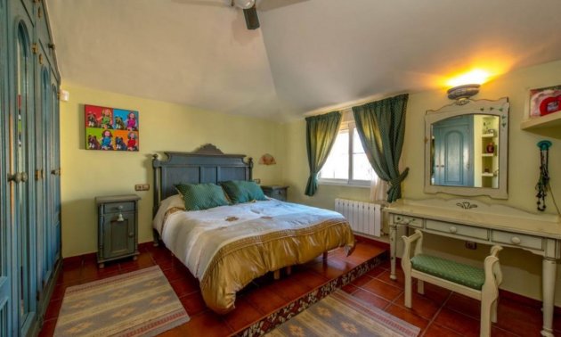 Resale - Villa -
Torrevieja - La Mata
