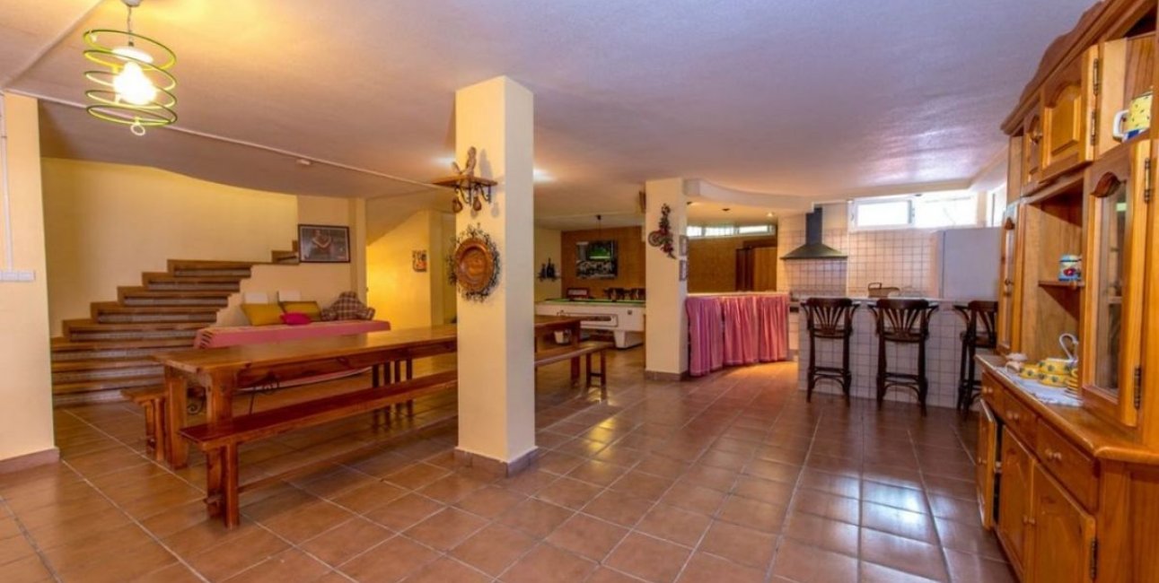 Resale - Villa -
Torrevieja - La Mata