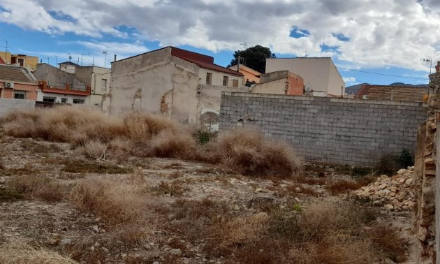 Resale - Terreno -
Benferri - CENTRO