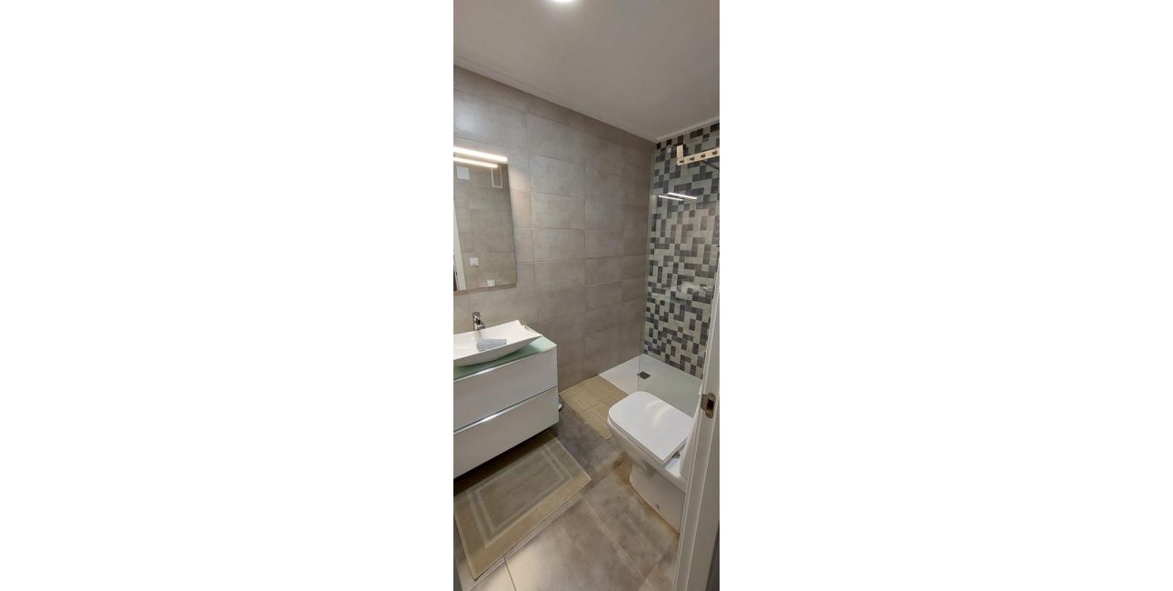 Resale - Apartment / flat -
Torrevieja - Acequion