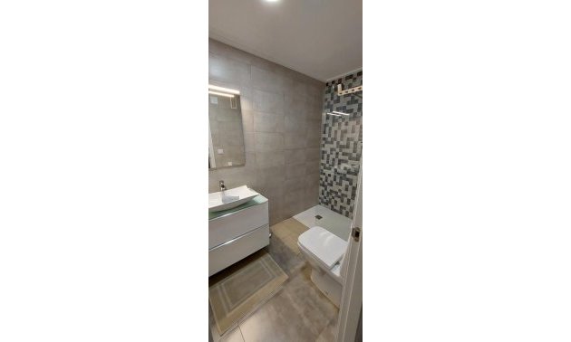 Resale - Apartment / flat -
Torrevieja - Acequion
