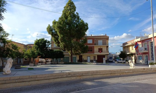 Resale - Local -
Benferri - PLAZA DE LA CONSTITUCION
