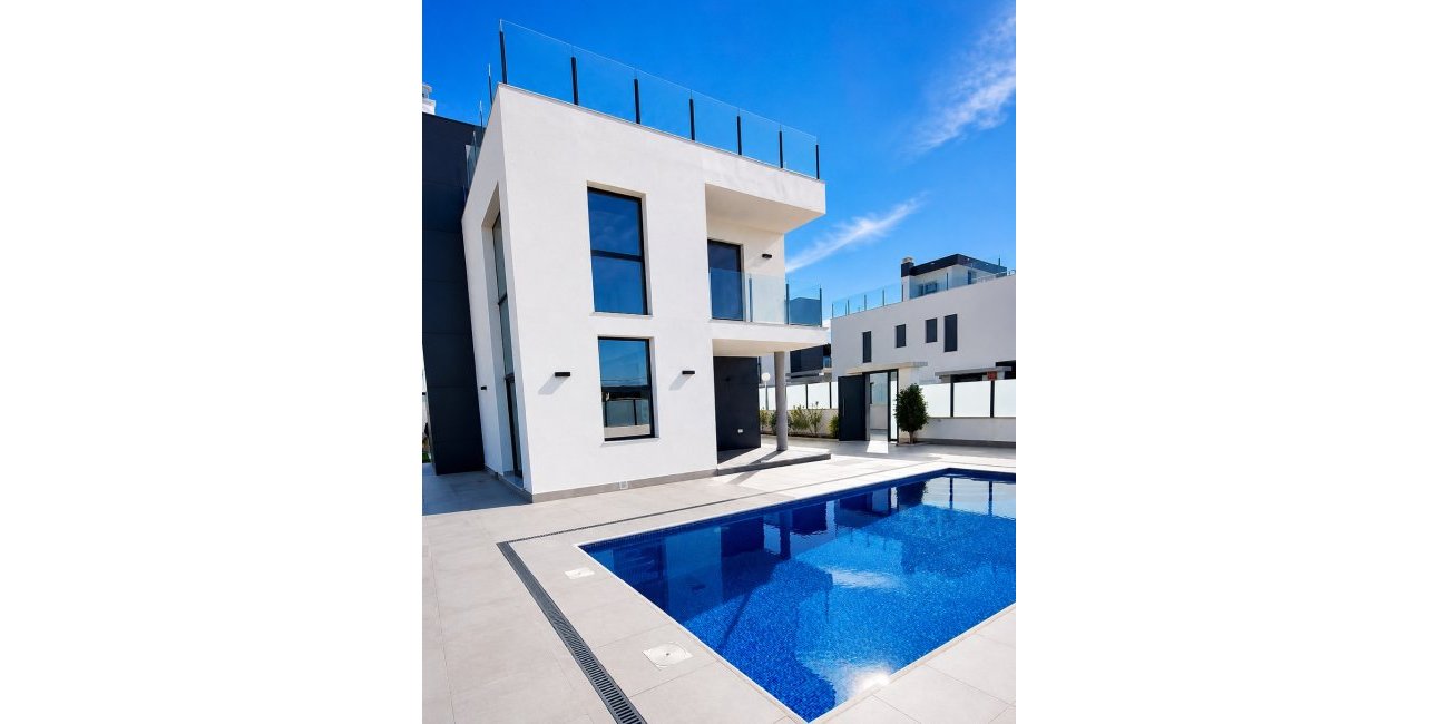 Resale - Villa -
Torrevieja - Los Balcones - Los Altos del Edén