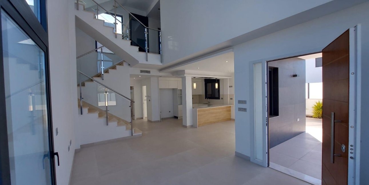 Resale - Villa -
Torrevieja - Los Balcones - Los Altos del Edén