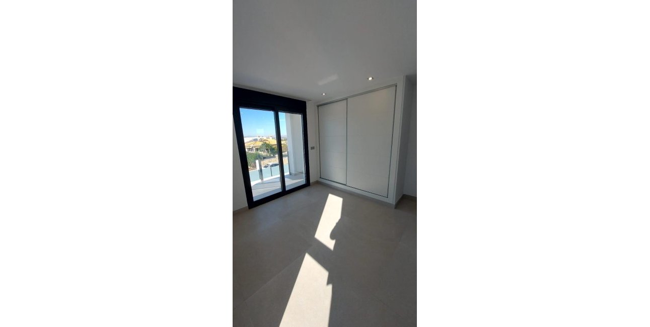 Resale - Villa -
Torrevieja - Los Balcones - Los Altos del Edén