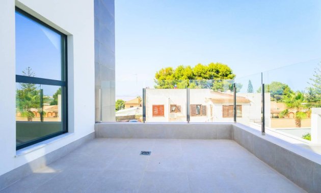 Resale - Villa -
Torrevieja - Los Balcones - Los Altos del Edén
