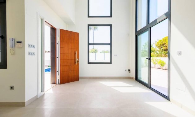 Resale - Villa -
Torrevieja - Los Balcones - Los Altos del Edén