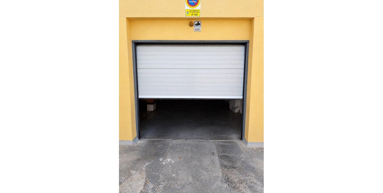 Resale - Garage -
Torrevieja - La Mata