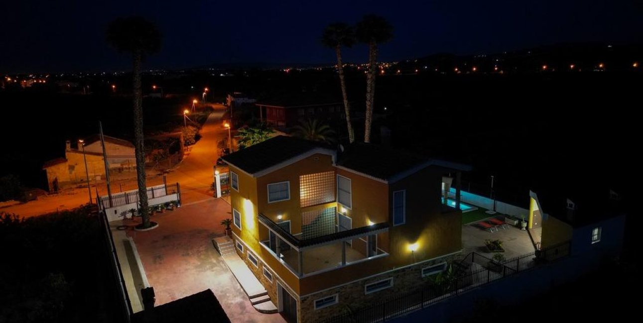 Resale - Villa -
Orihuela - CAMPO