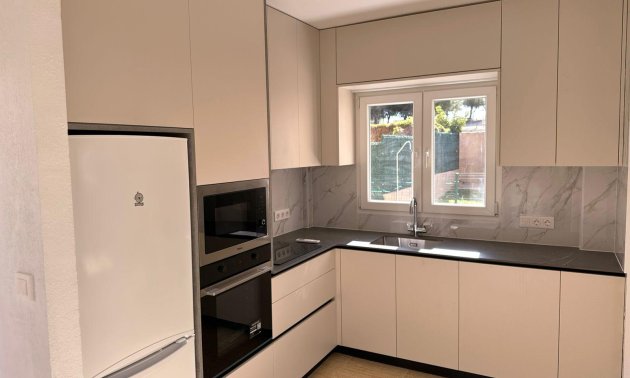 Resale - Villa -
Torrevieja - VILLAMARTIN